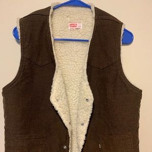 Levi brown corduroy vest